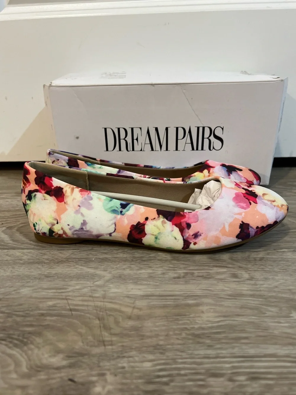 Dream Pairs Floral Print Ballet Flats Multicolor Size 8 Brand New - Picture 1 of 6